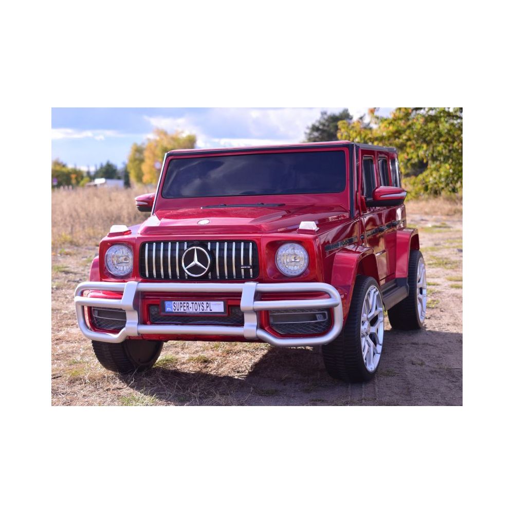 „MERCEDES G63 AMG“ 2 VAIKAMS, 24 V, 4X4, MINKŠTI EVA RATAI, MINKŠTA SĖDYNĖ, POLIROTUOTAS LAKAS, VISOS PAPILDOMOS PASIRINKTYS / S