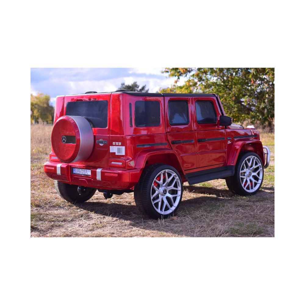 „MERCEDES G63 AMG“ 2 VAIKAMS, 24 V, 4X4, MINKŠTI EVA RATAI, MINKŠTA SĖDYNĖ, POLIROTUOTAS LAKAS, VISOS PAPILDOMOS PASIRINKTYS / S