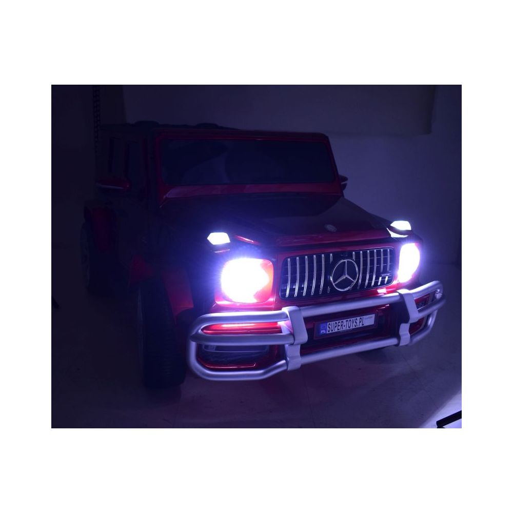 „MERCEDES G63 AMG“ 2 VAIKAMS, 24 V, 4X4, MINKŠTI EVA RATAI, MINKŠTA SĖDYNĖ, POLIROTUOTAS LAKAS, VISOS PAPILDOMOS PASIRINKTYS / S