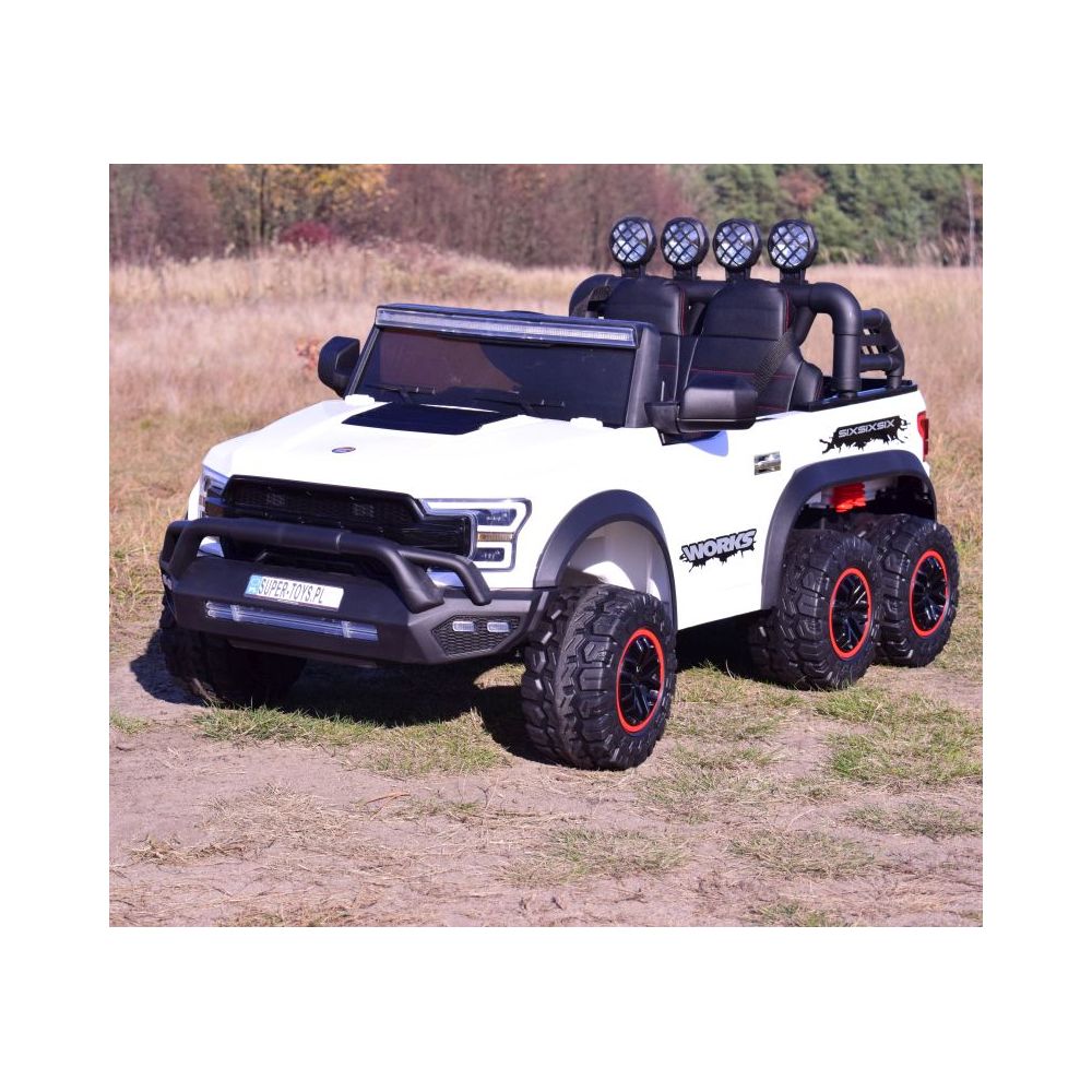 MEGA JEEP WORKS SIX 4X4, 2 X 12V MĘKKIE KOŁA, MIĘKKIE SIEDZENIE/JC003