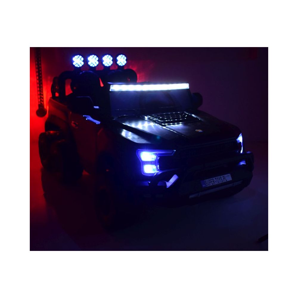 MEGA JEEP WORKS SIX 4X4, 2 X 12V MĘKKIE KOŁA, MIĘKKIE SIEDZENIE/JC003