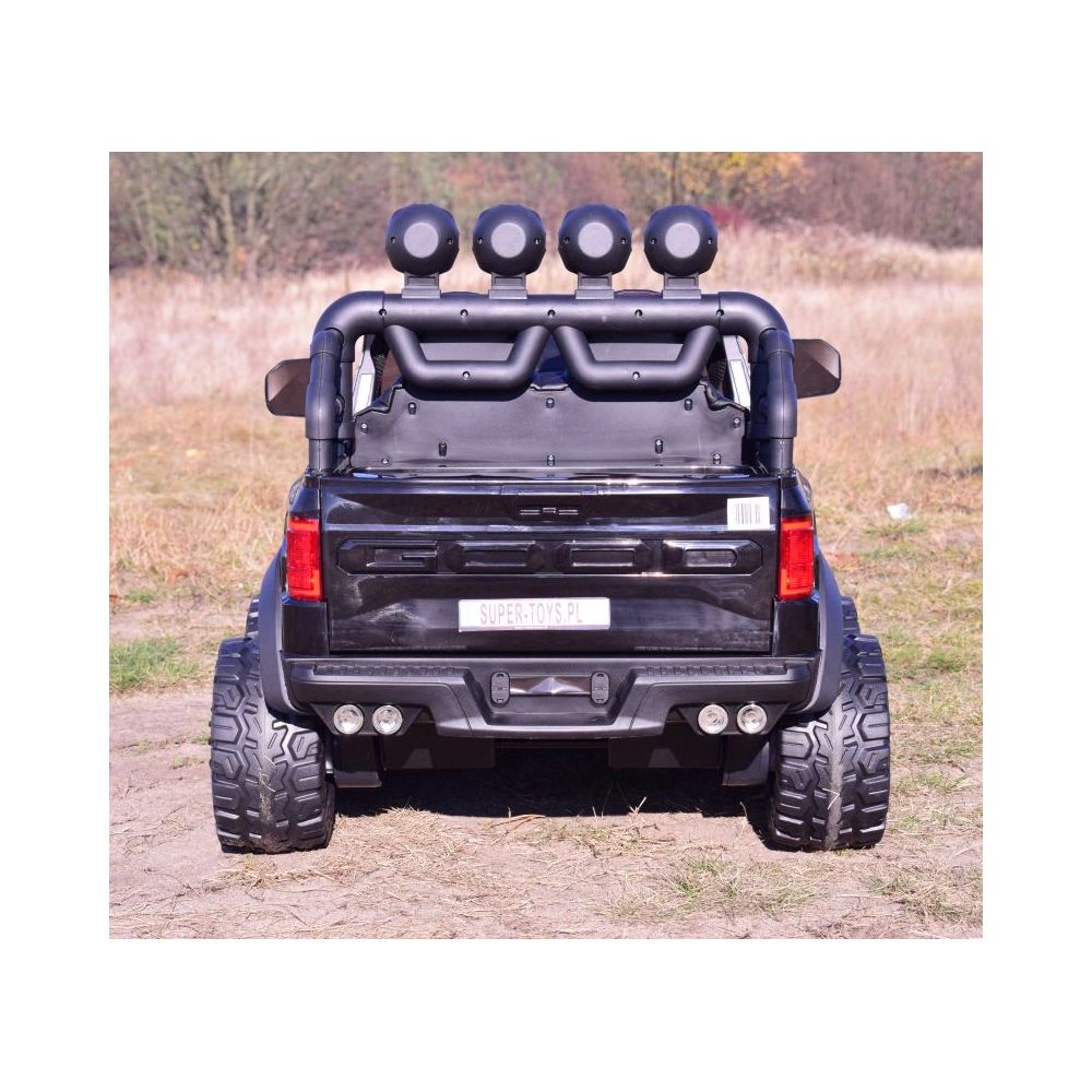 MEGA JEEP WORKS SIX 4X4, 2 X 12V MĘKKIE KOŁA, MIĘKKIE SIEDZENIE/JC003