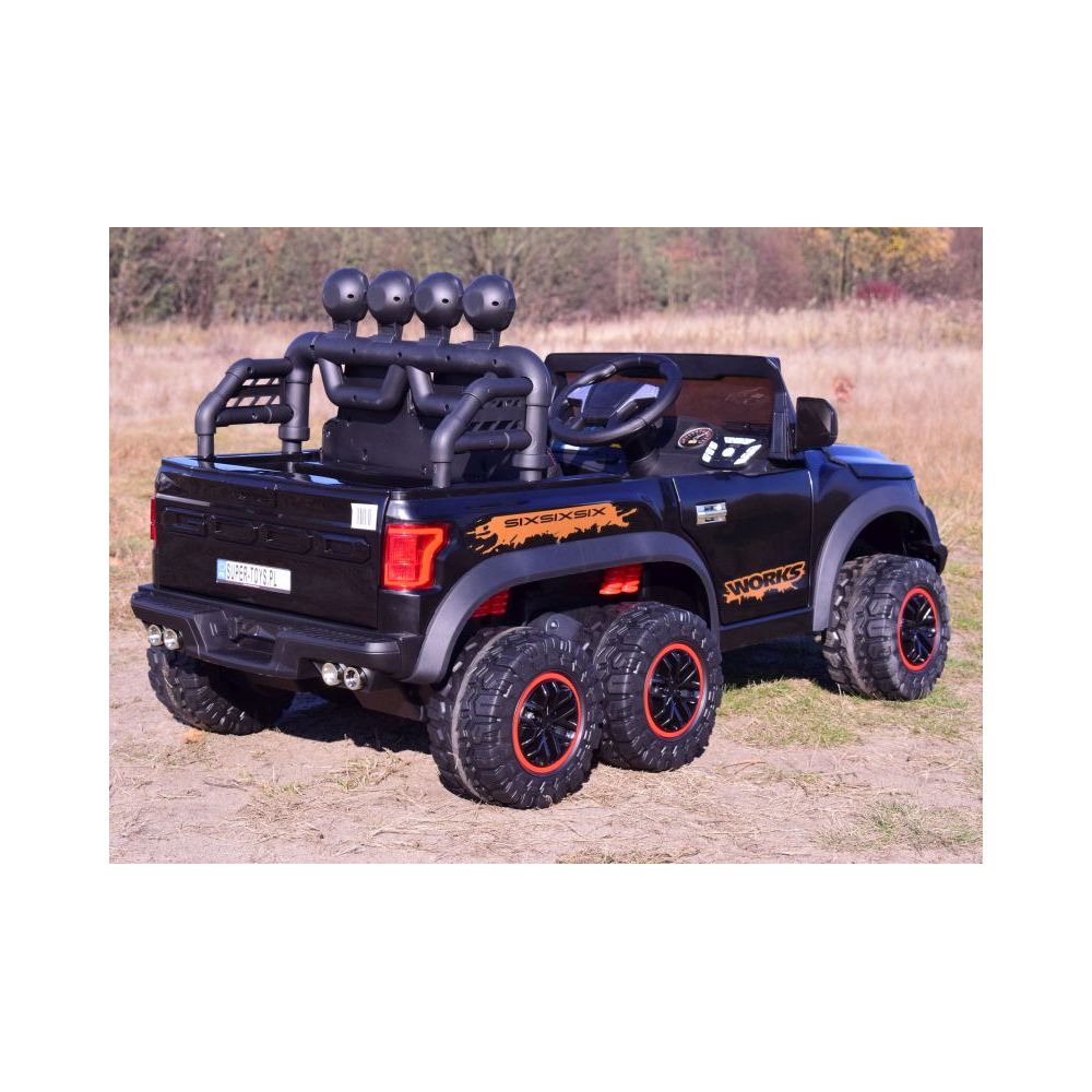 MEGA JEEP WORKS SIX 4X4, 2 X 12V MĘKKIE KOŁA, MIĘKKIE SIEDZENIE/JC003