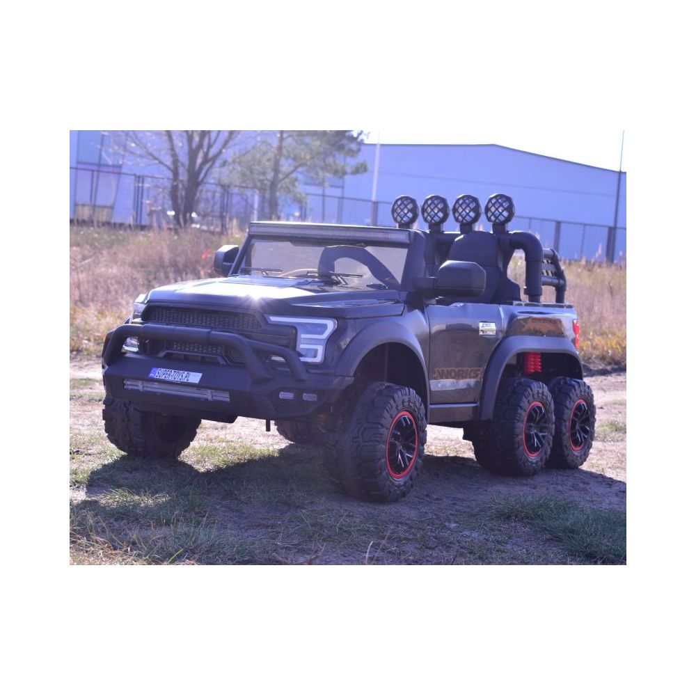 MEGA JEEP WORKS SIX 4X4, 2 X 12V MĘKKIE KOŁA, MIĘKKIE SIEDZENIE/JC003