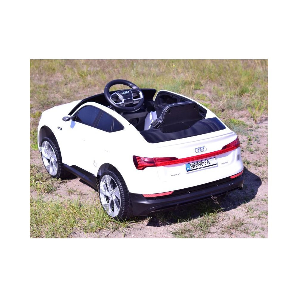AKUMULIATORINIS AUTOMOBILIS „AUDI E-TRON SPORTBACK“ – GERIAUSIA VERSIJA/QLS6688