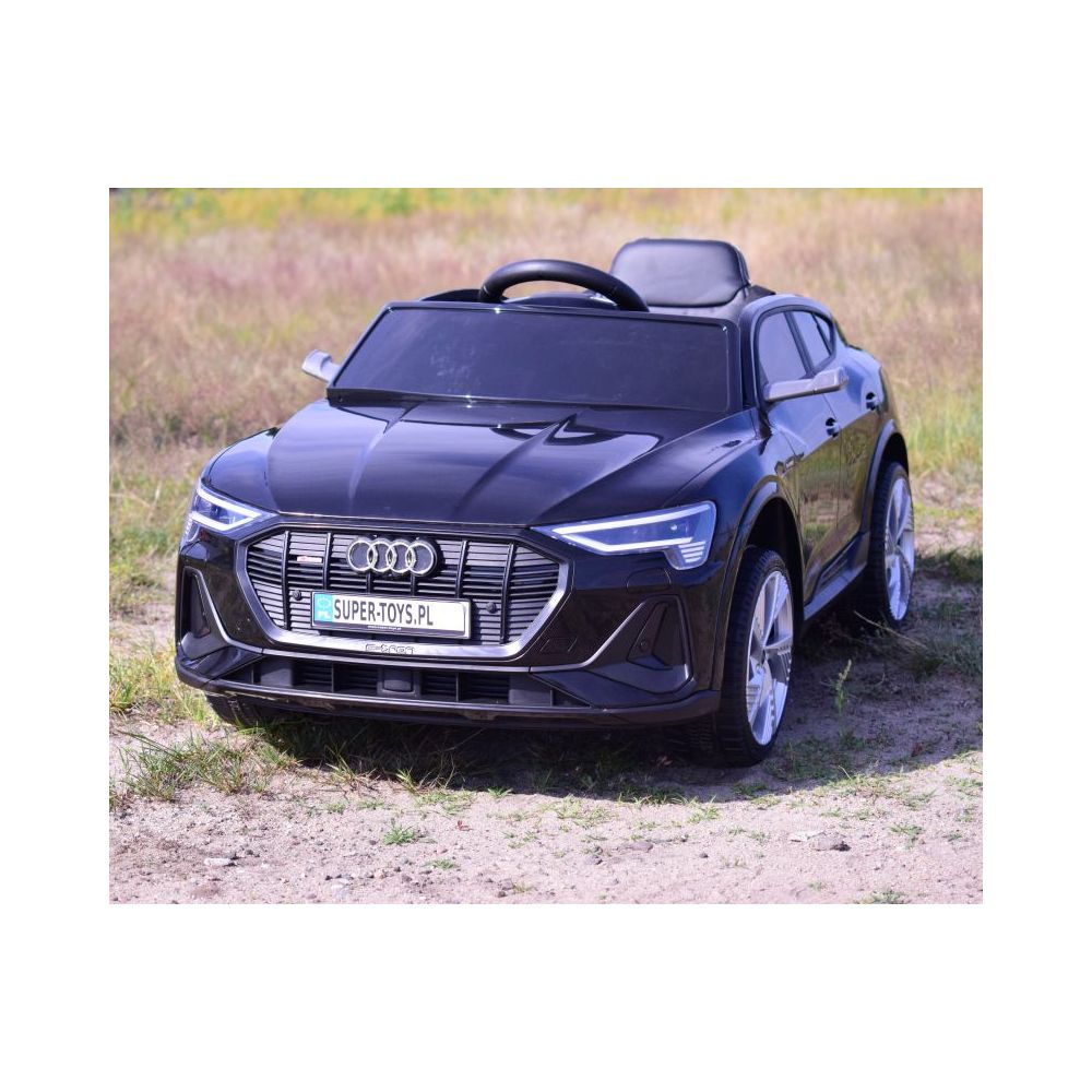 Elektromobilis „AUDI E-TRON SPORTBACK“ – / QLS6688