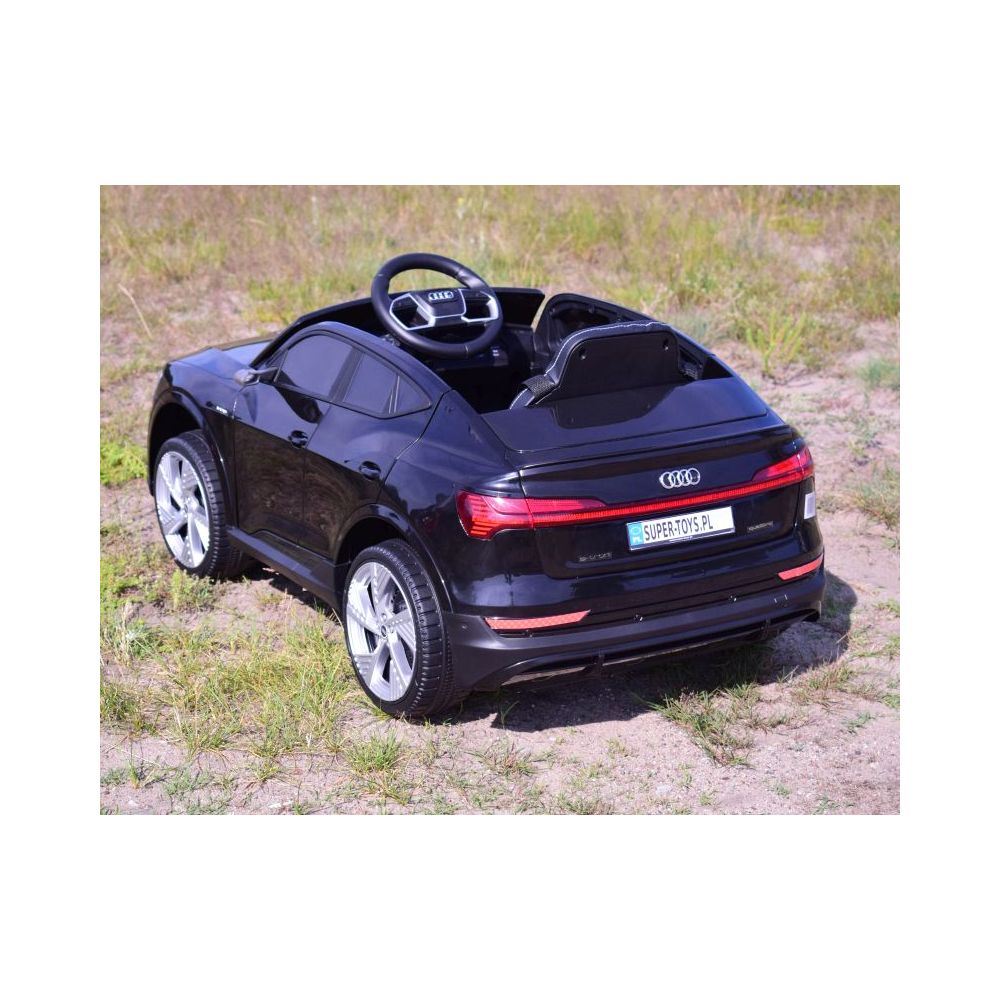 AUTO NA AKUMULATOR AUDI E-TRON SPORTBACK NAJLEPSZA WERSJA/QLS6688