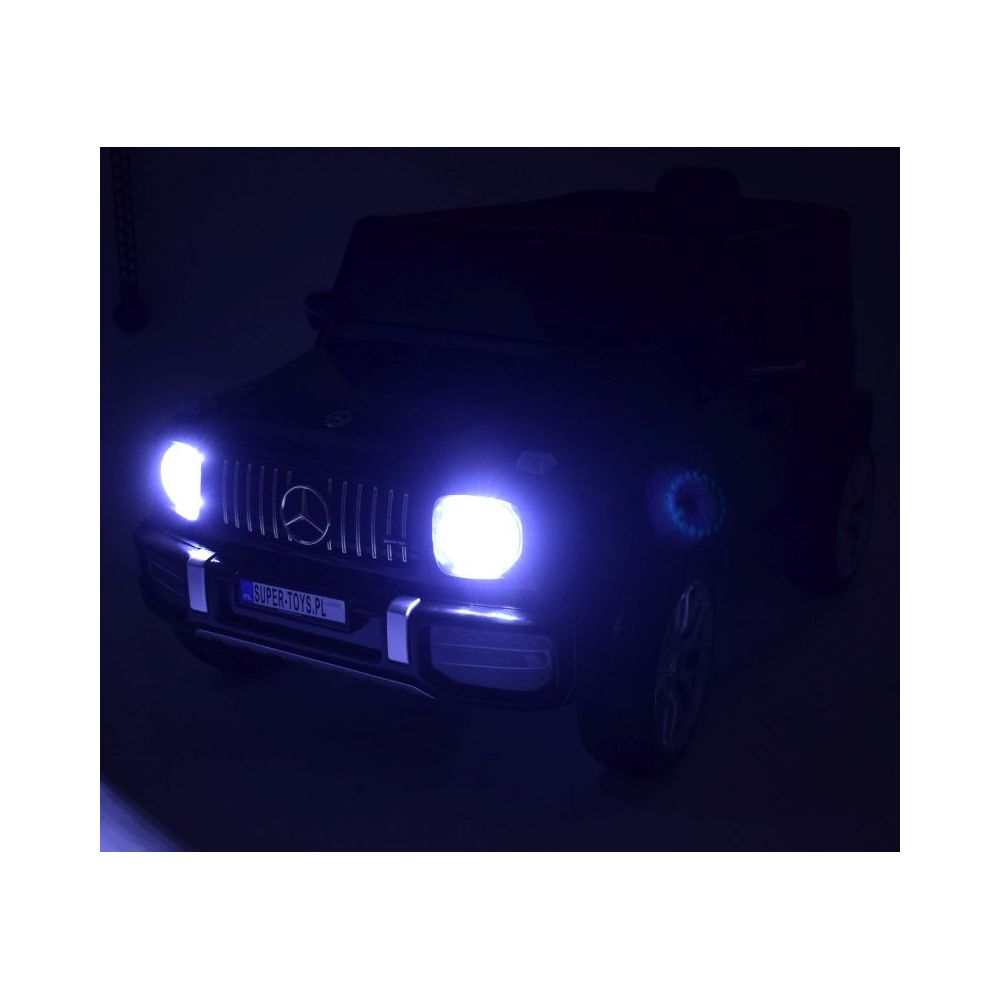 „MERCEDES G63“ SU AKUMULIATORIUMI MINKŠTI „EVA“ RATAI, MINKŠTA SĖDYNĖ, VISOS PAPILDOMOS FUNKCIJOS / S-306
