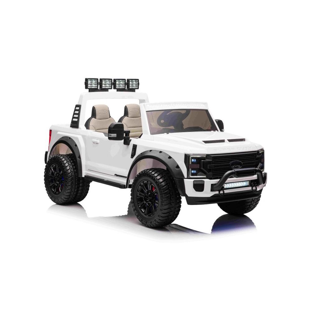 AUTOMOBILIS SU ORIGINALIA „FORD SUPER DUTY 4X4“ AKUMULIATORIUMI, BAGAŽINE, KLIMATIZAVIMU, REGULIUOJAMA SĖDYNĖ / SX2088