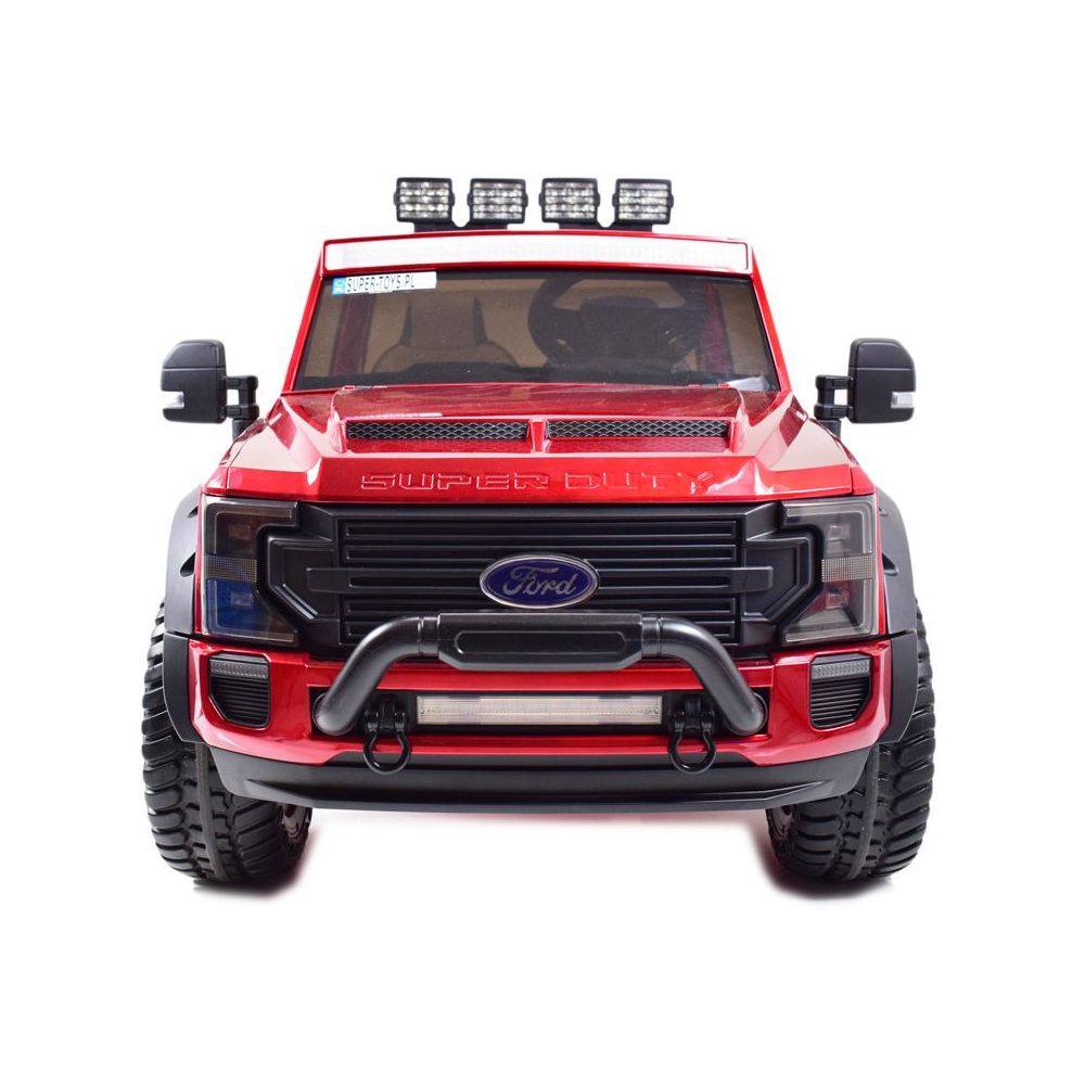 AUTOMOBILIS SU ORIGINALIA „FORD SUPER DUTY 4X4“ AKUMULIATORIUMI, 24 V, LAKUOTAS KUFERIS, REGULUOJAMA SĖDYNĖ / SX2088