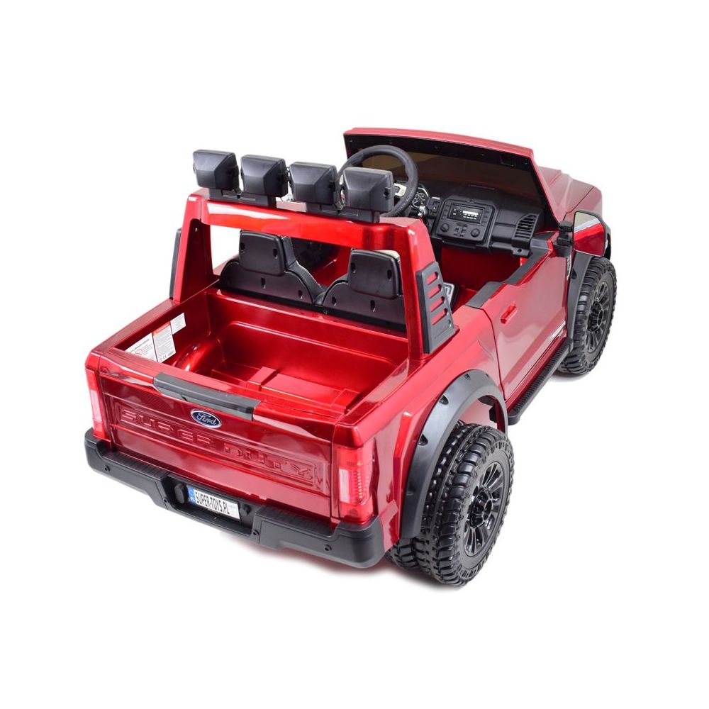 AUTOMOBILIS SU ORIGINALIA „FORD SUPER DUTY 4X4“ AKUMULIATORIUMI, 24 V, LAKUOTAS KUFERIS, REGULUOJAMA SĖDYNĖ / SX2088