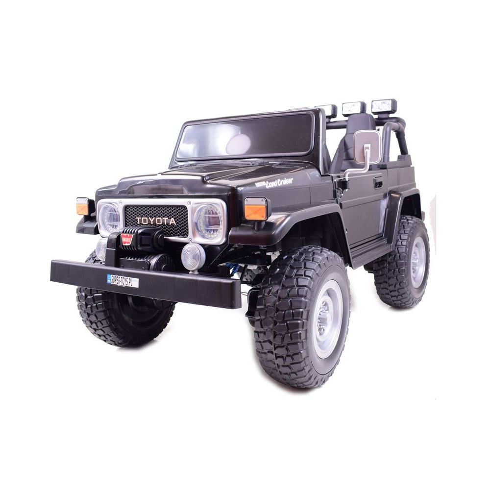 „TOYOTA LAND CRUISER“ su akumuliatoriumi, 4x4 versija, 320 vatų, skirta 2 vaikams / S316