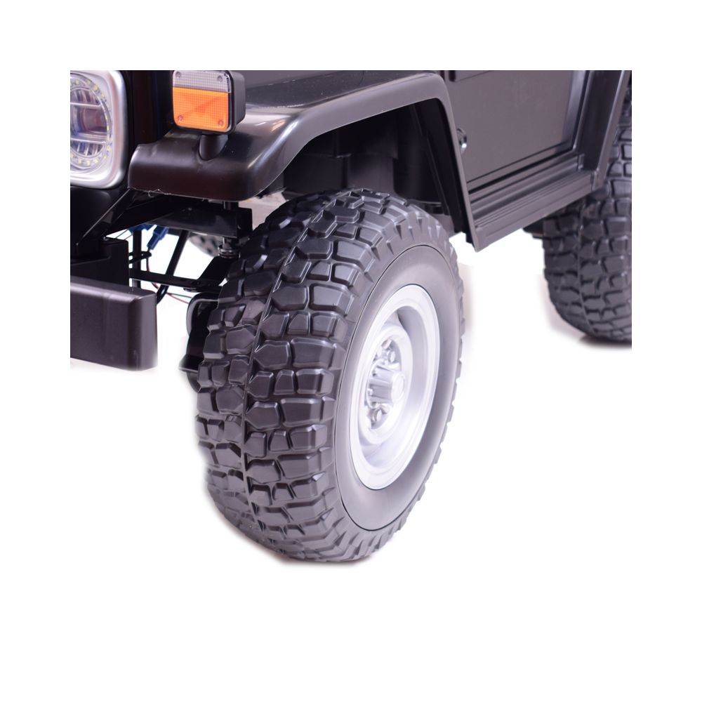 „TOYOTA LAND CRUISER“ su akumuliatoriumi, 4x4 versija, 320 vatų, skirta 2 vaikams / S316