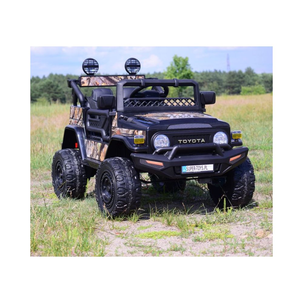 „TOYOTA FJ CRUISER“ SU AKUMULIATORIUMI, 4X4 VERSIJA, 180 VAT/JJ2099
