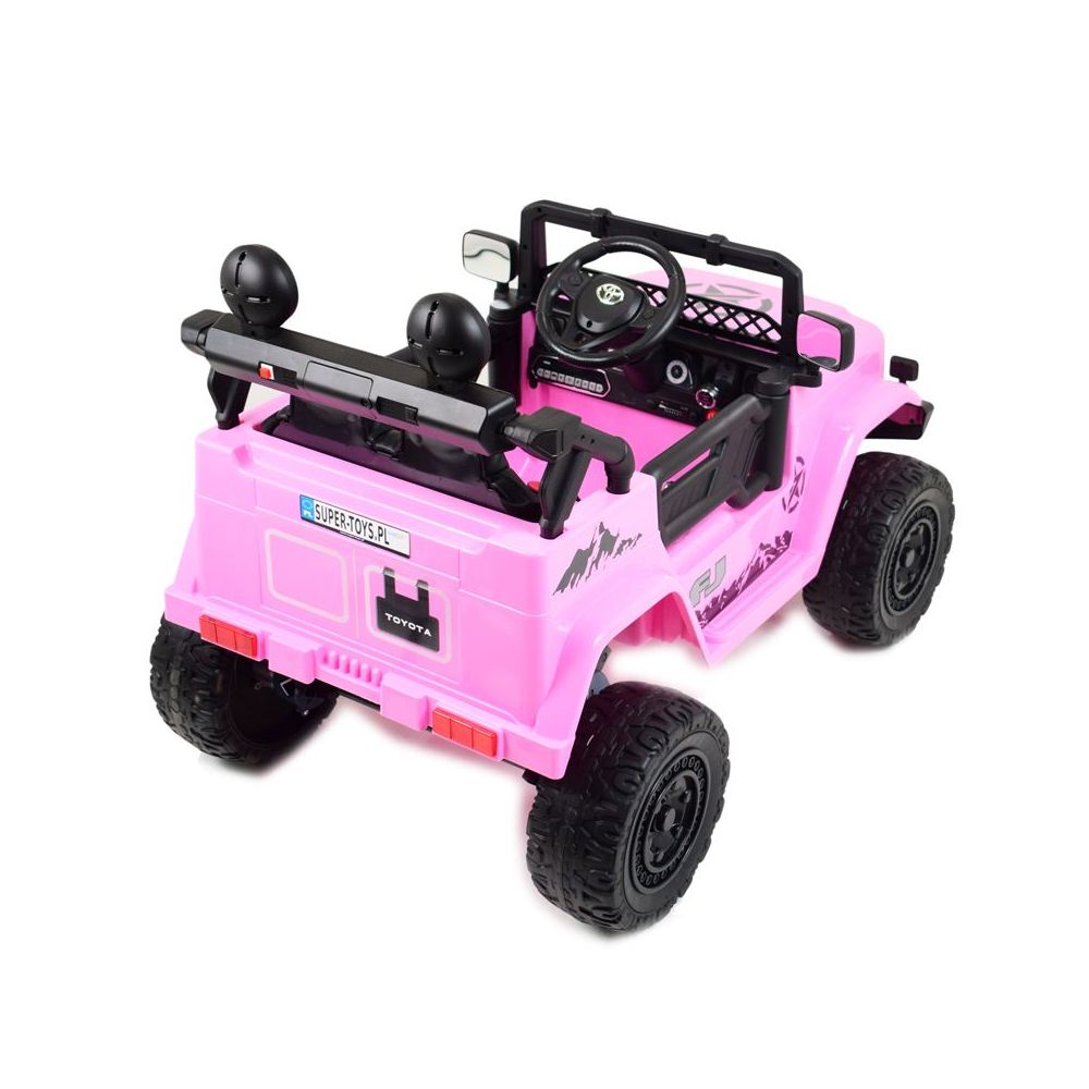 „TOYOTA FJ CRUISER“ SU AKUMULIATORIUMI, 4X4 VERSIJA, 180 VAT/JJ2099