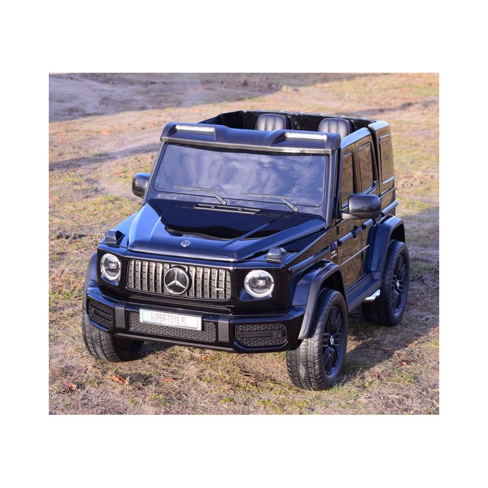 MILŽINIŠKAS „MERCEDES G63“ SU 800 W AKUMULIATORIUMI, 2X24 V, KILIMĖLIAI, LAKAS /DKG63