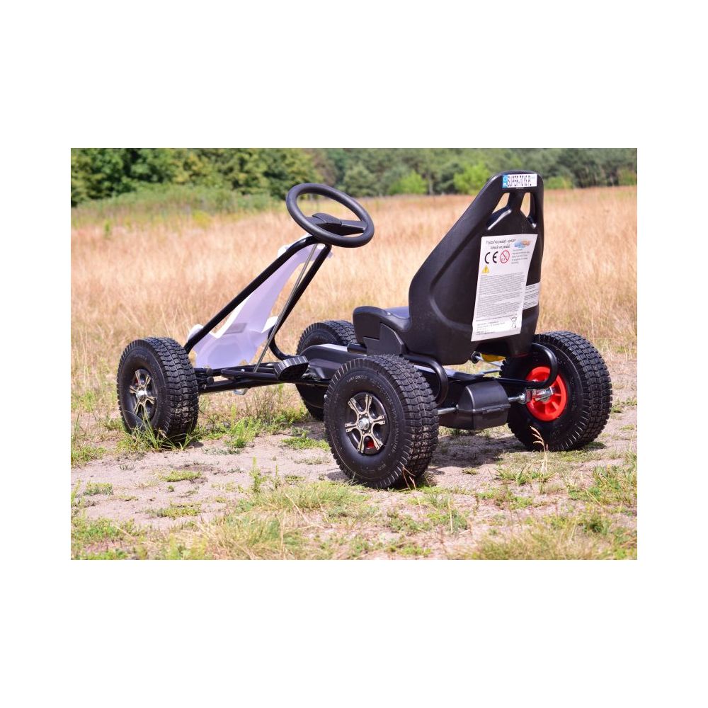 NAJNOWSZY GOKART NA POMPOWANYCH KOŁACH, PRZESUWANE SIEDZENIE, POMPOWANE KOŁĄ/2032B