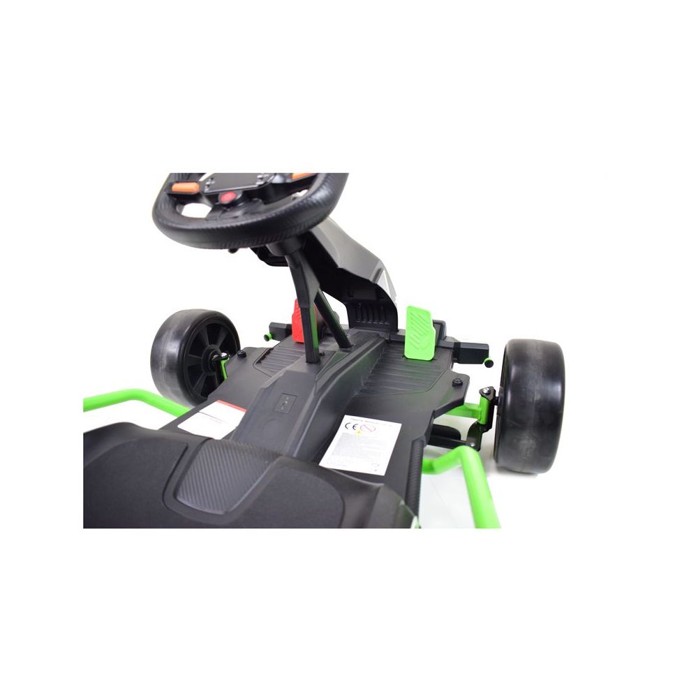 SZYBKI GOKART FAST 3 Z FUNKCJĄ DRIFTU 24 V, RADIO, BLUETOOTH/BDM0933