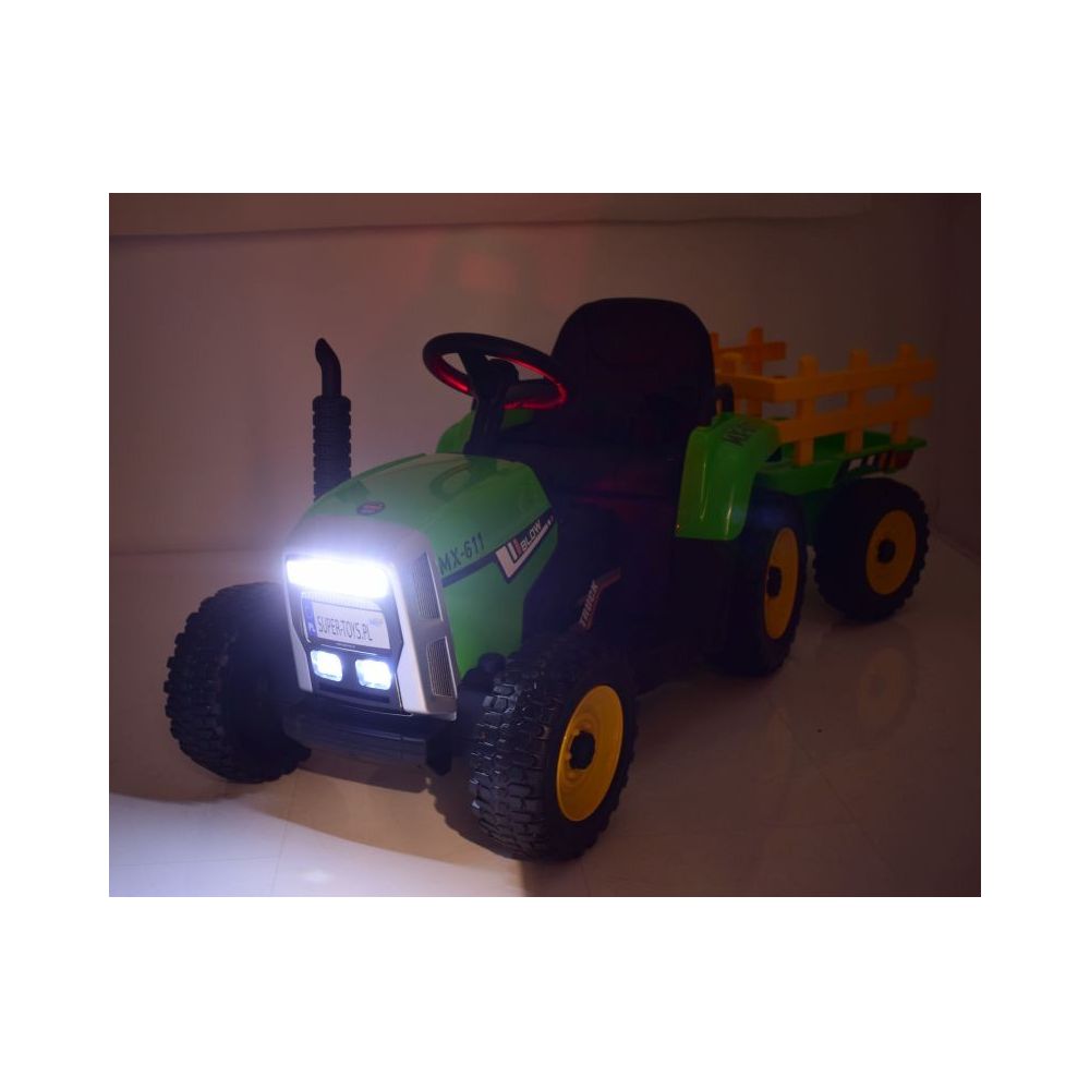 SUPER TRAKTOR BLOW – AKUMULIATORINIS SU PRIEKABĄ, MINKŠTI RATAI, MINKŠTA SĖDYNĖ, NUOTOLINIO VALDYMO PULTAS/XMX611