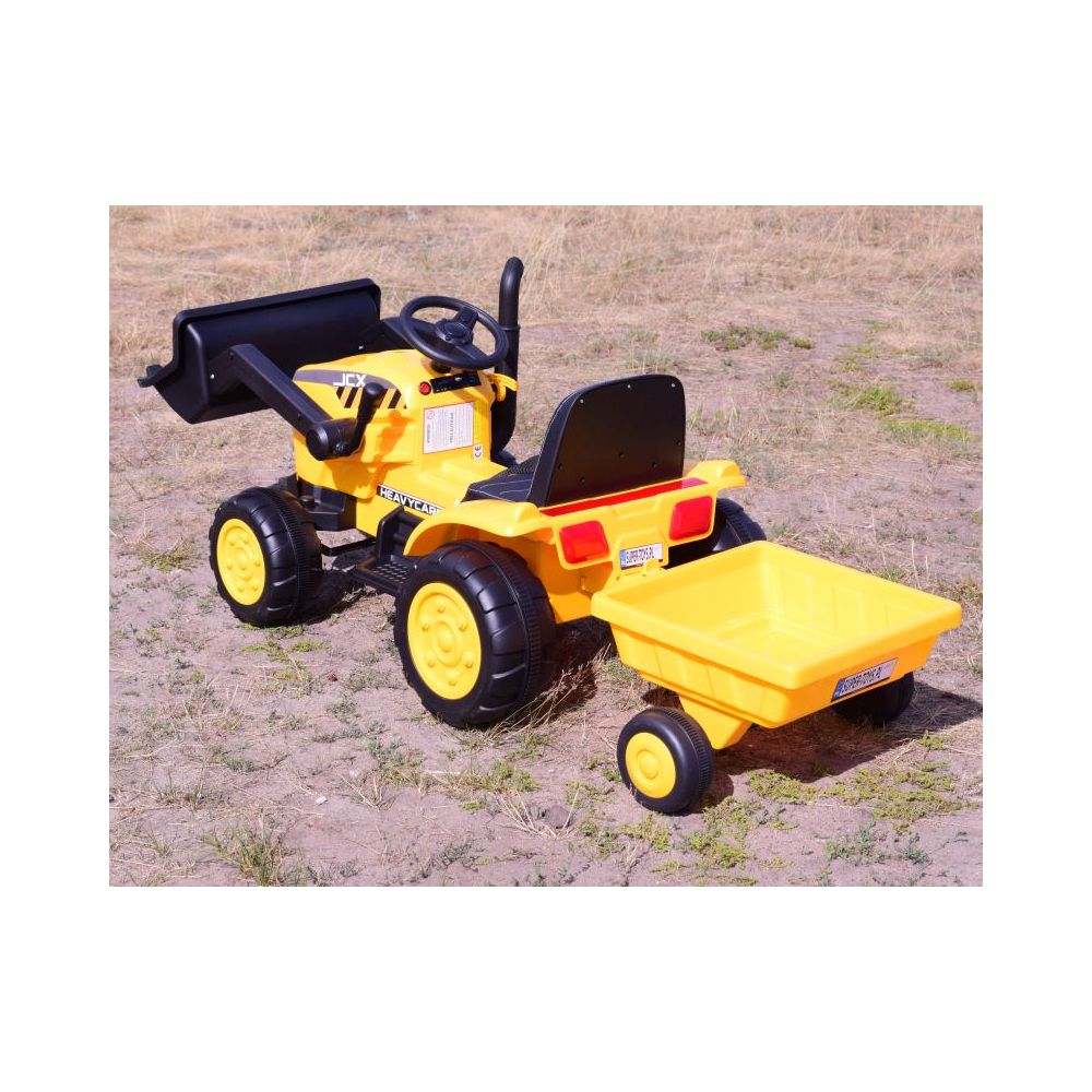 TRAKTOR NA AKUMULATOR Z PRZYCZEPĄ - JCX, PILOT/S-617