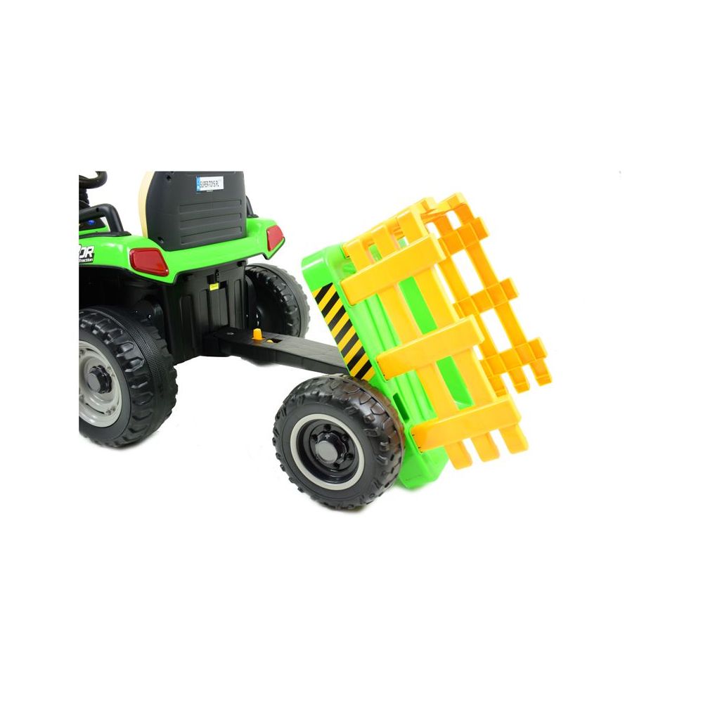 SUPER TRAKTOR LABOR – AKUMULIATORINIS SU PRIKABE IR KIPREM/BBH030