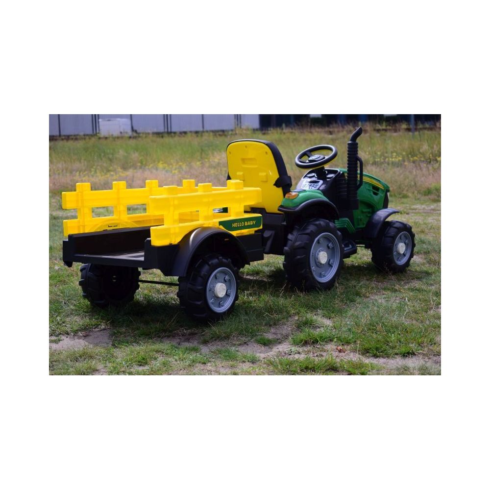 WIELKI TRAKTOR HALLO BABY Z PRZYCZEPĄ, PILOT, APLIKACJA/T990