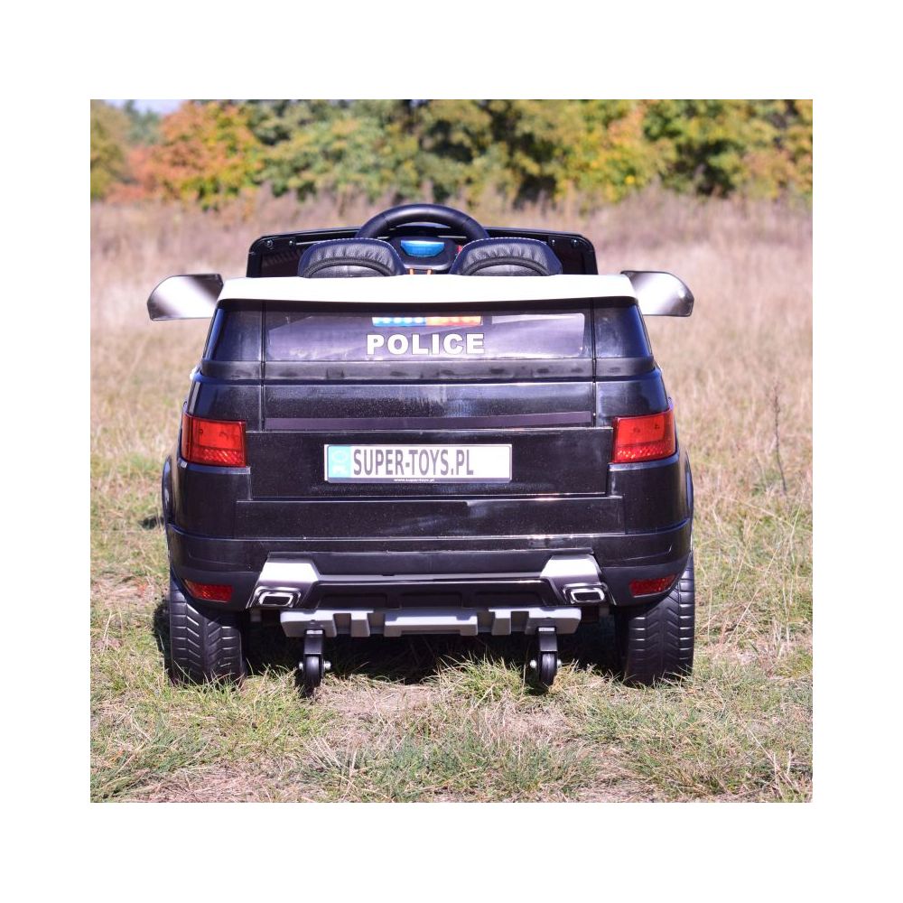 NAUJAUSIAS AKUMULIATORINIS POLICIJOS AUTOMOBILIS „PACIFICATOR“ – ŠVIESOS SIGNALAI, GARSO EFEKTAI, NUOTOLINIO VALDYMO PULTAS/BBH0