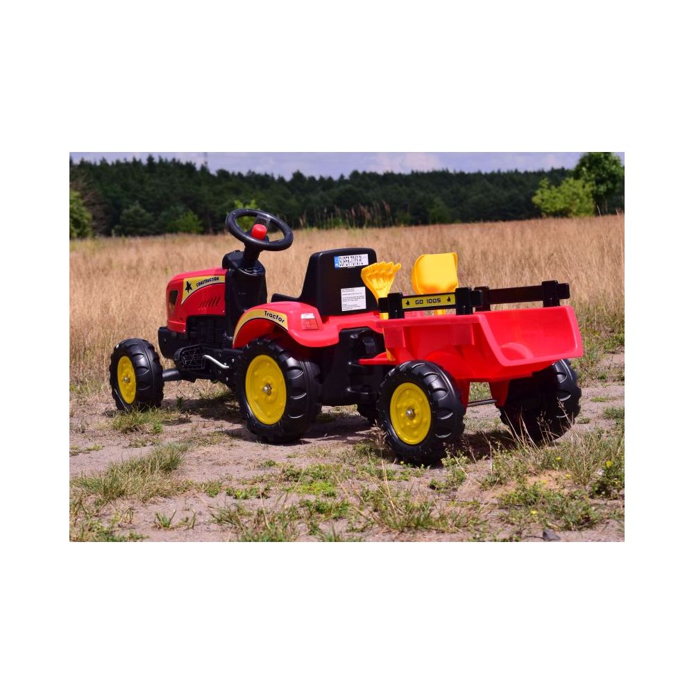 PEDALINIS TRAKTORIUS SU PRIEKABĄ IR PRIEDAI/TR3001