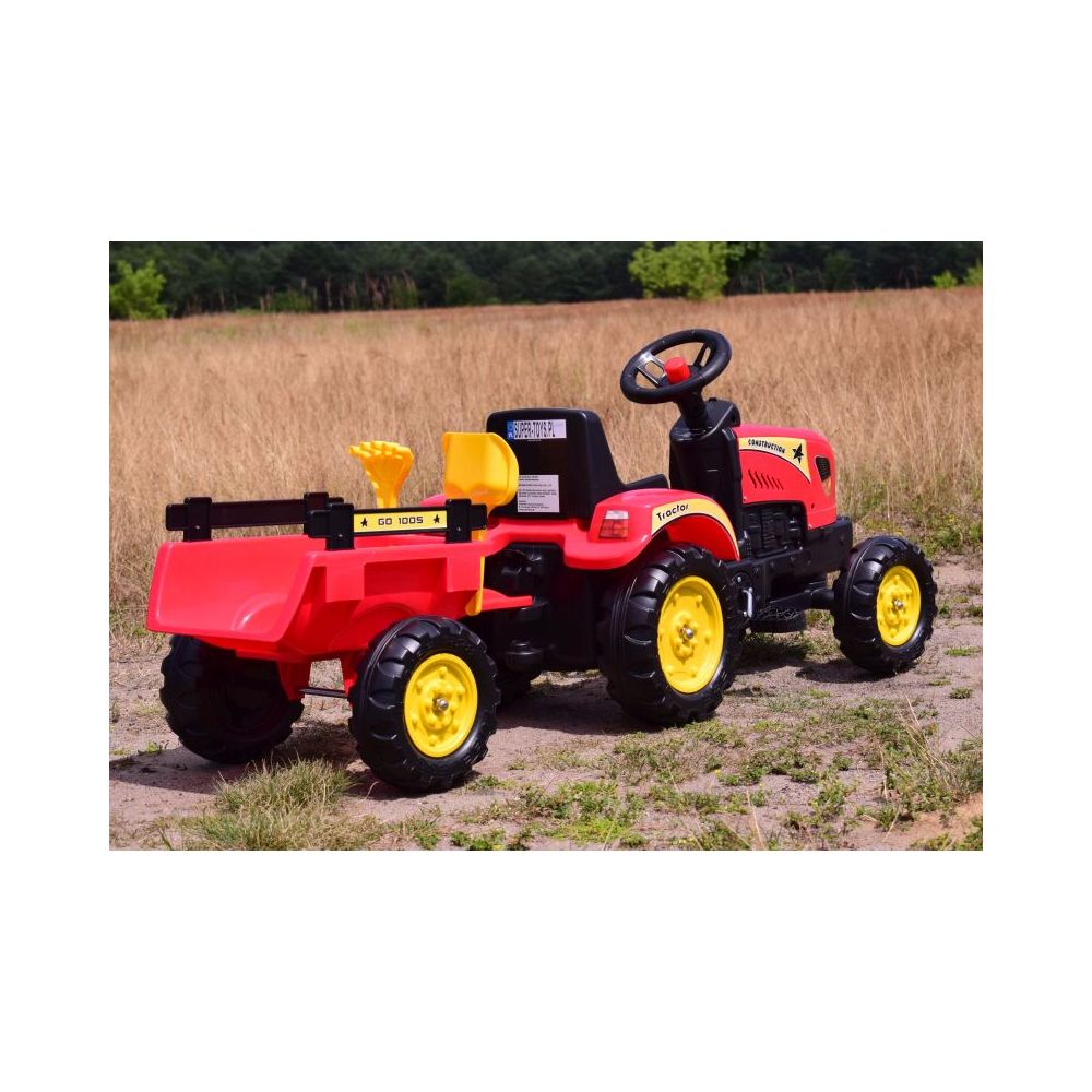 PEDALINIS TRAKTORIUS SU PRIEKABĄ IR PRIEDAI/TR3001