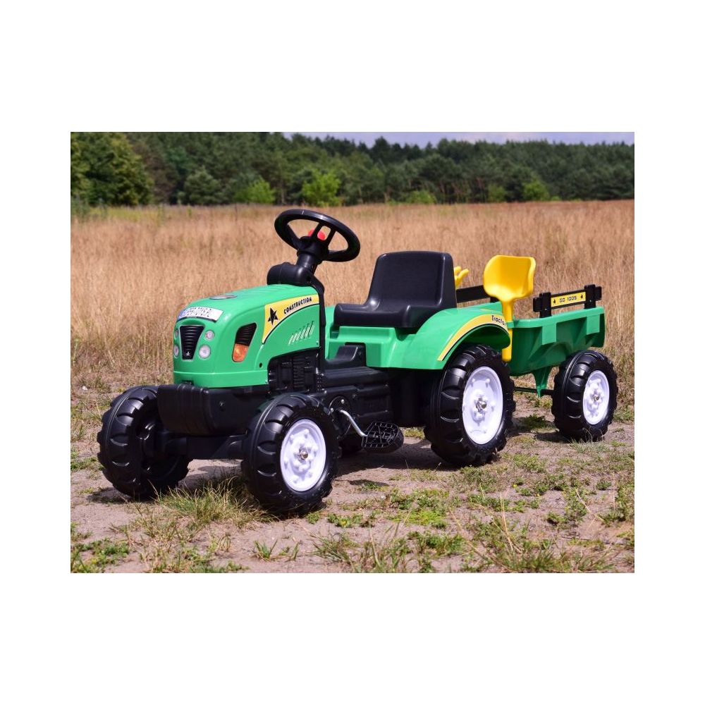 PEDALINIS TRAKTORIUS SU PRIEKABĄ IR PRIEDAI/TR3001