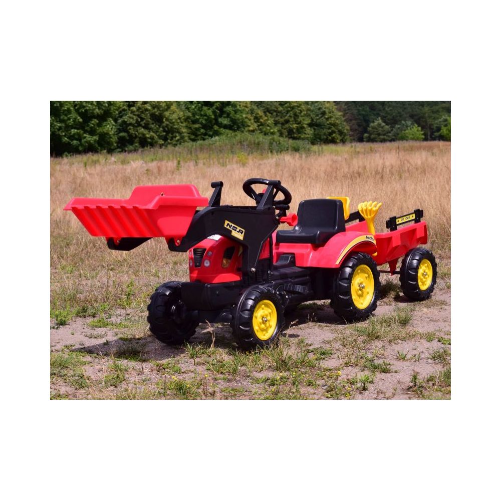 PEDALINIS TRAKTORIUS SU PRIEKABĄ IR KASĖLE /TR3005
