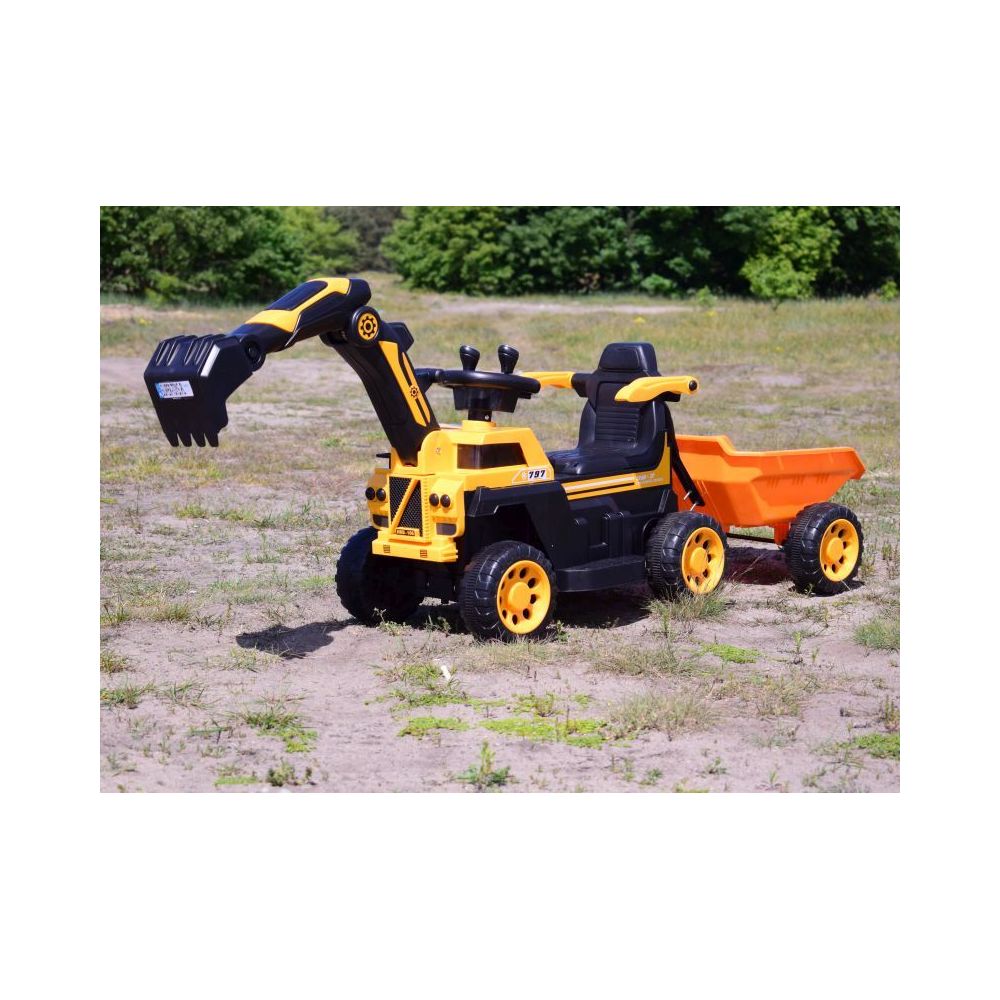 TRAKTOR, KOPARKA NA AKUMULATOR+PRZYCZEPA+PILOT /HRB106