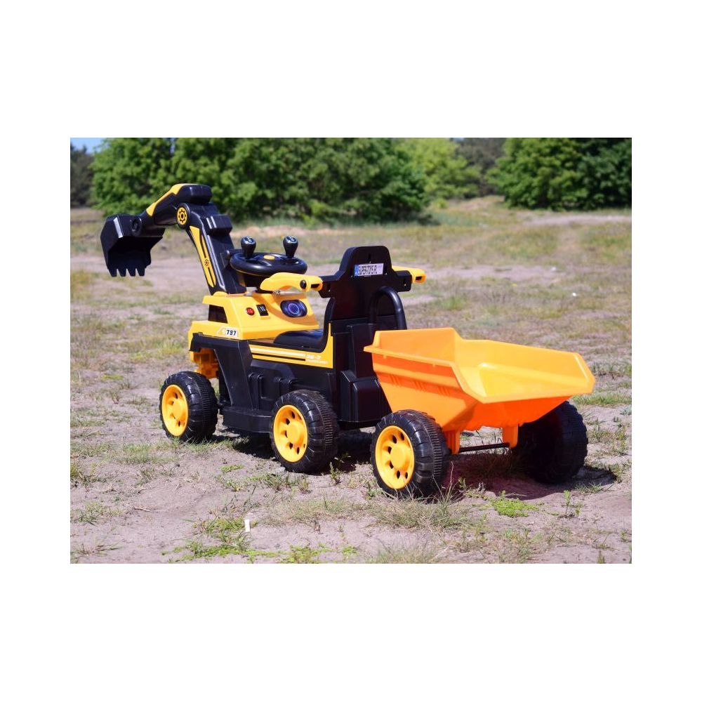 TRAKTOR, KOPARKA NA AKUMULATOR+PRZYCZEPA+PILOT /HRB106