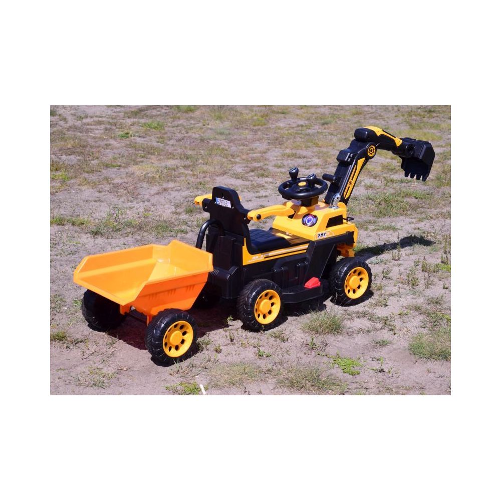 TRAKTOR, KOPARKA NA AKUMULATOR+PRZYCZEPA+PILOT /HRB106