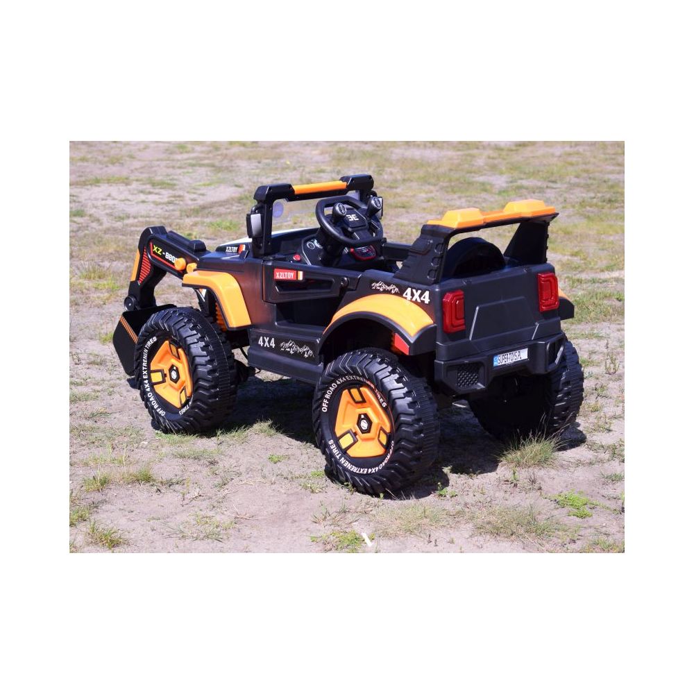 WIELKI JEEP, KOPARKA NA AKUMULATOR 4X4 Z PILOTEM/XZ-1158