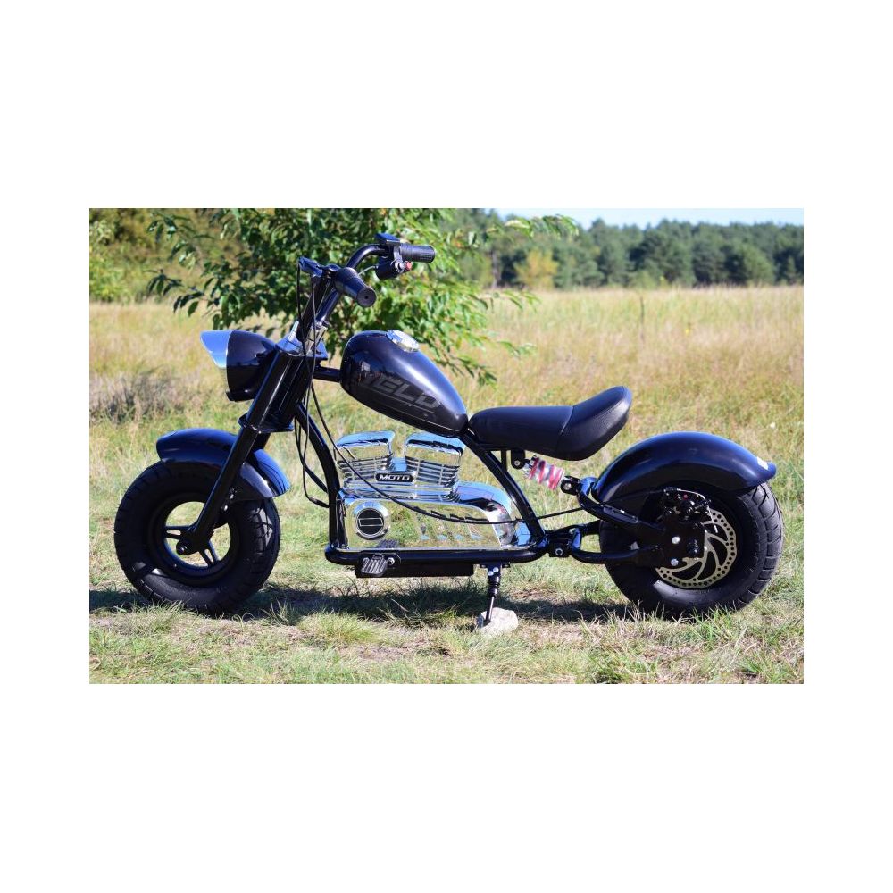MOTOR CHOPPER "HELD", POMPOWANE KOŁA DO 25 KM/H, PODŚWIETLANY SILNIK/XB1058