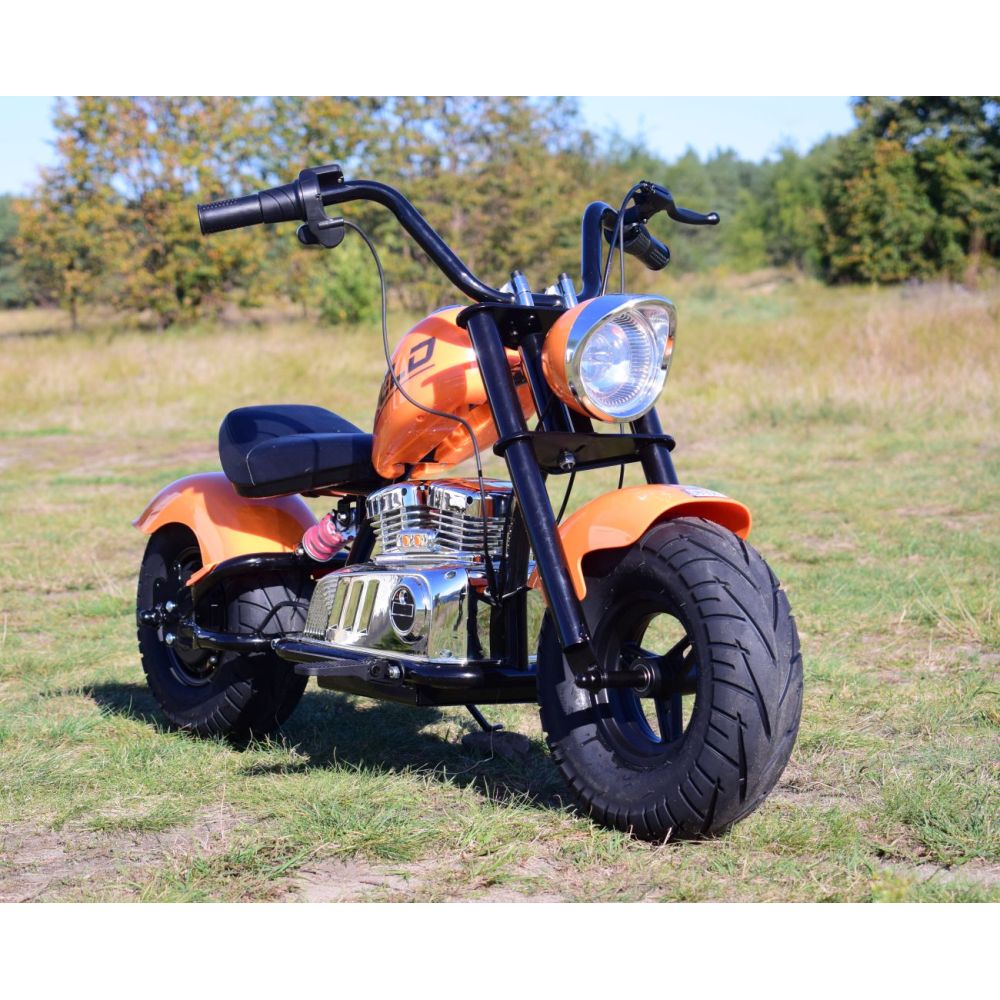 MOTOR CHOPPER "HELD", POMPOWANE KOŁA DO 25 KM/H, PODŚWIETLANY SILNIK/XB1058