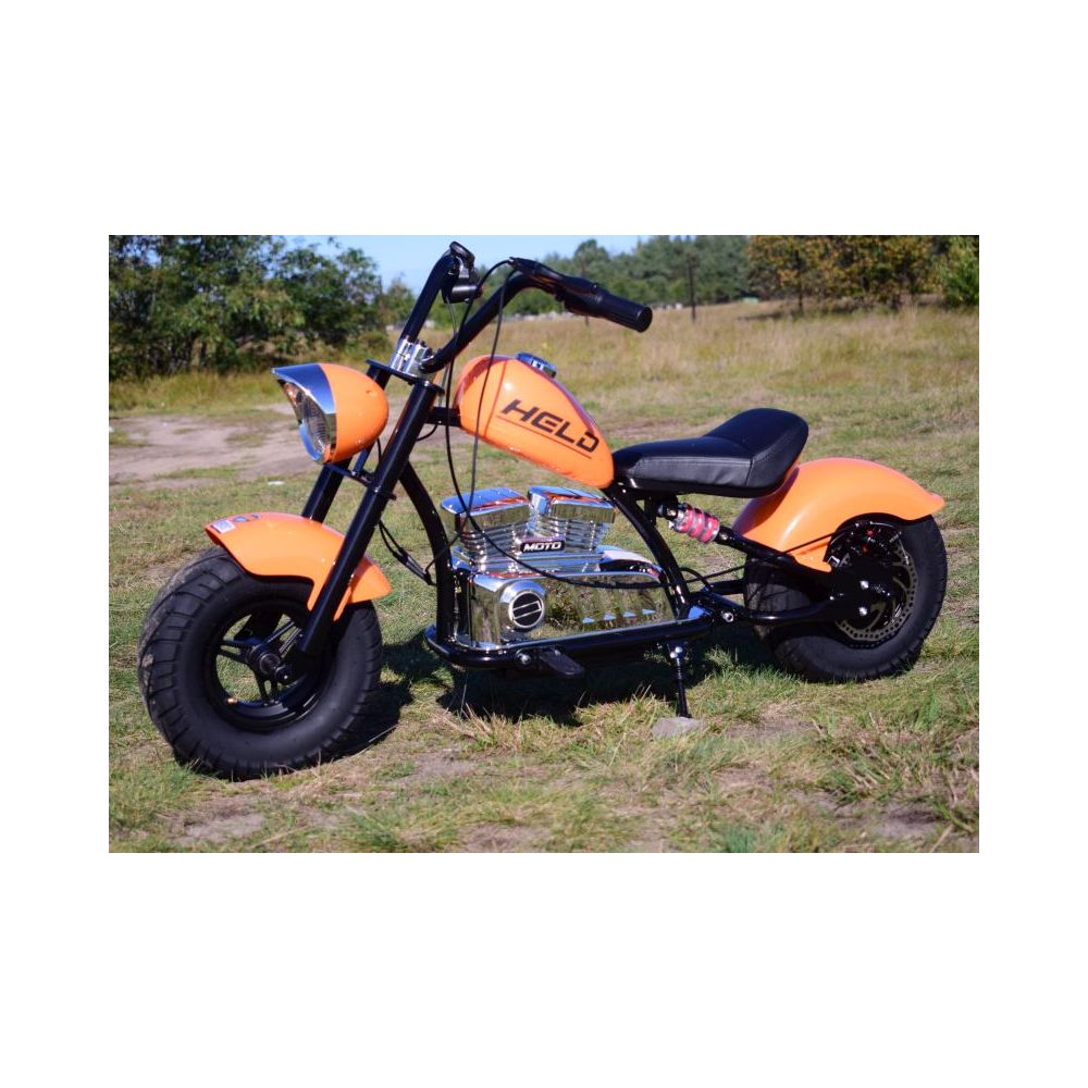 MOTOR CHOPPER "HELD", POMPOWANE KOŁA DO 25 KM/H, PODŚWIETLANY SILNIK/XB1058
