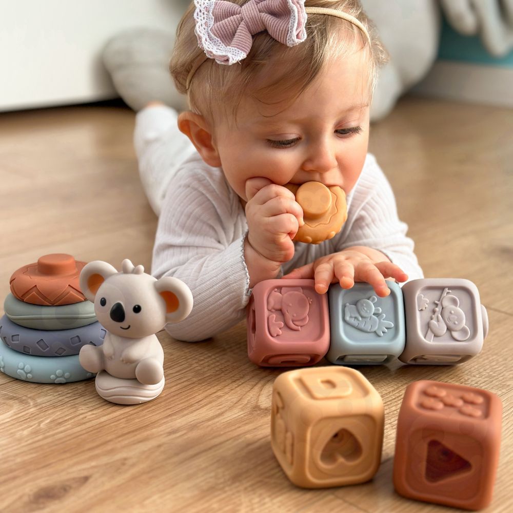 Mokomoji piramidė - kramtukų rinkinys WOOPIE BABY Koala + minkšti sensoriniai blokeliai