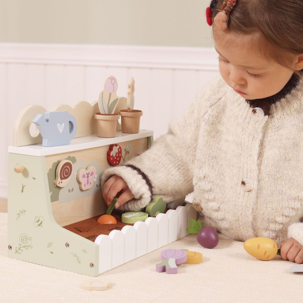 VIGA Wooden Garden for the Little Gardener 22 pcs. 