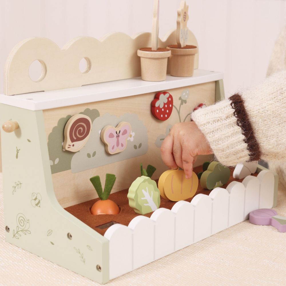 VIGA Wooden Garden for the Little Gardener 22 pcs. 