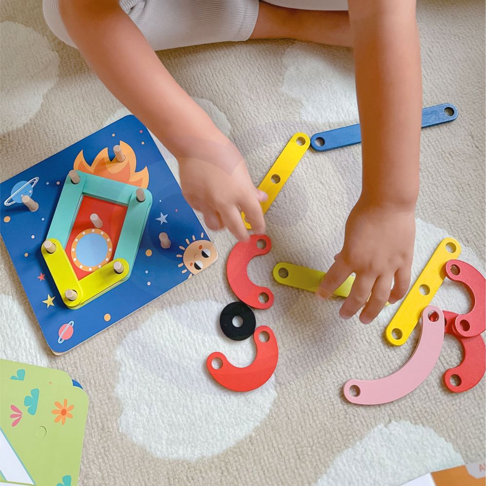 Medinė dėlionė su kaišteliais ir gyvūnų motyvais TOOKY TOY FSC sertifikuoti