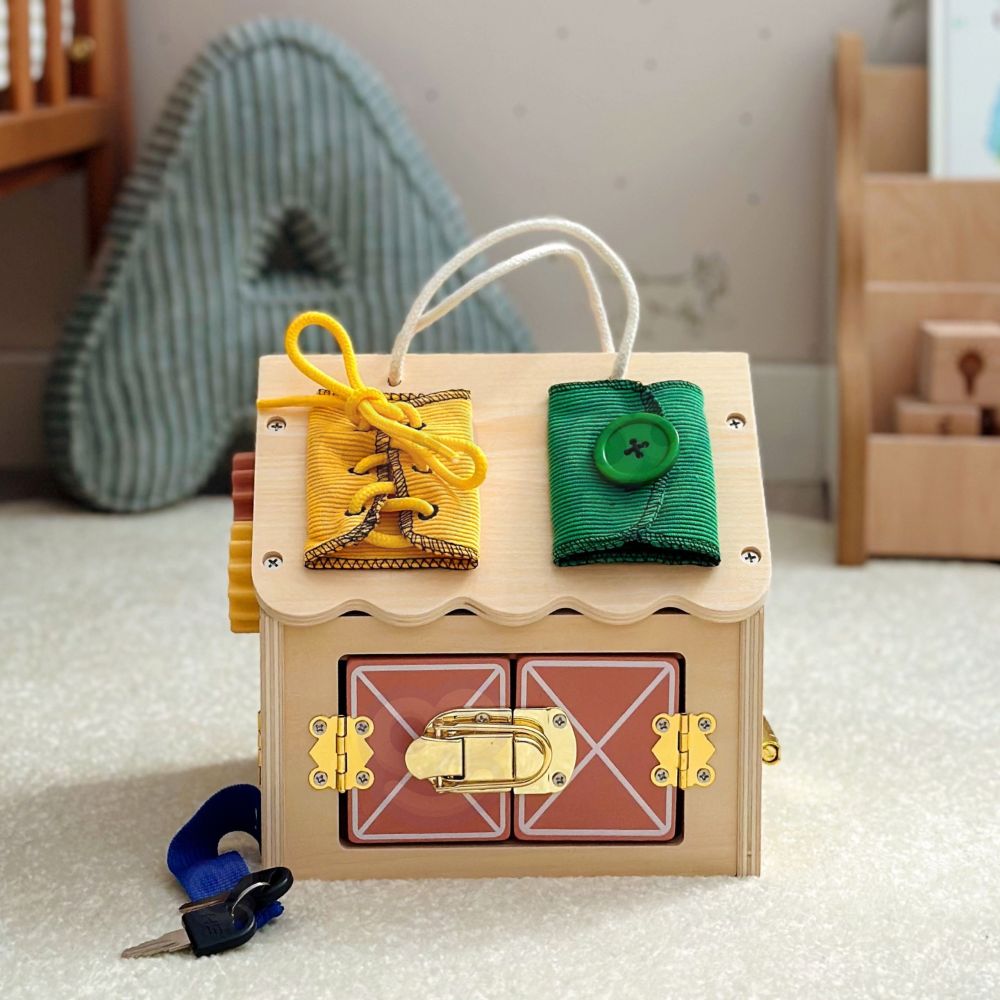 TOOKY TOY Wooden Manipulation House 