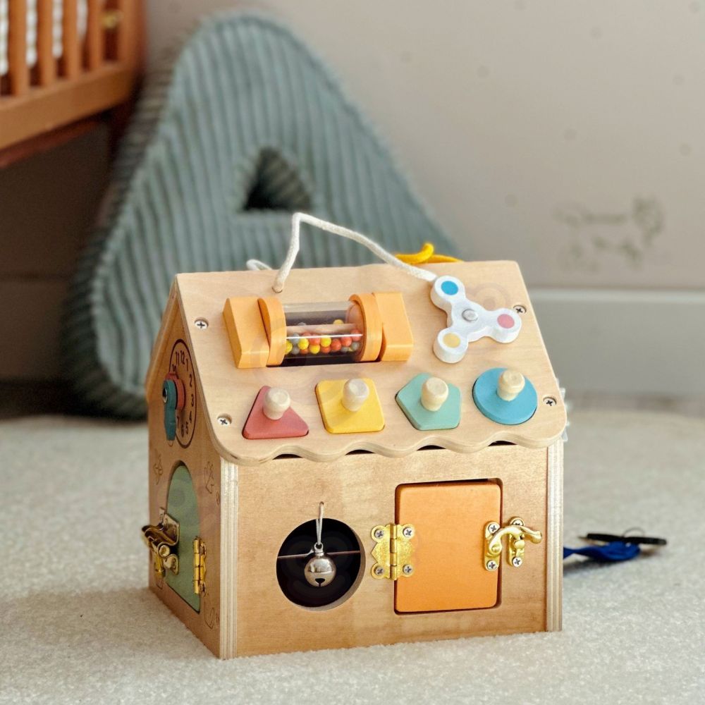 TOOKY TOY Wooden Manipulation House 