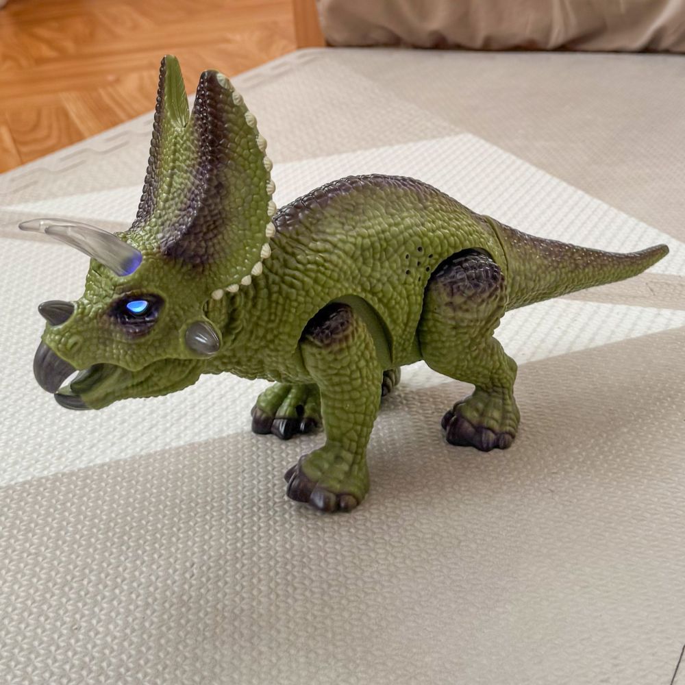 Nuotoliniu būdu valdomas RC dinozauras WOOPIE Triceratops