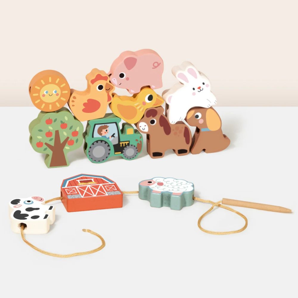 WOOPIE GREEN Wooden Threading Machine Farm 13 pcs. 