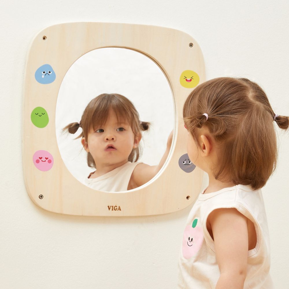 VIGA Wooden Board with Mirror and Emoticons 